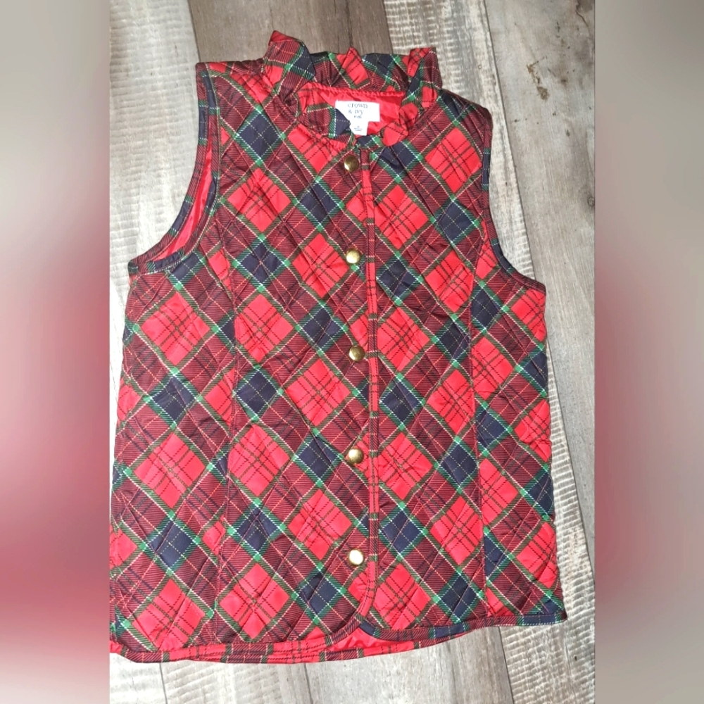 Girls Crown & Ivy Vest With Ruffle Neckline & Gold Button Closure Plaid Medium